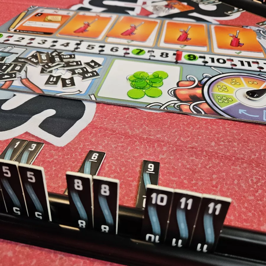 سیم بمب در بردگیم خنثی‌کنندگان بمب (Bomb Busters)