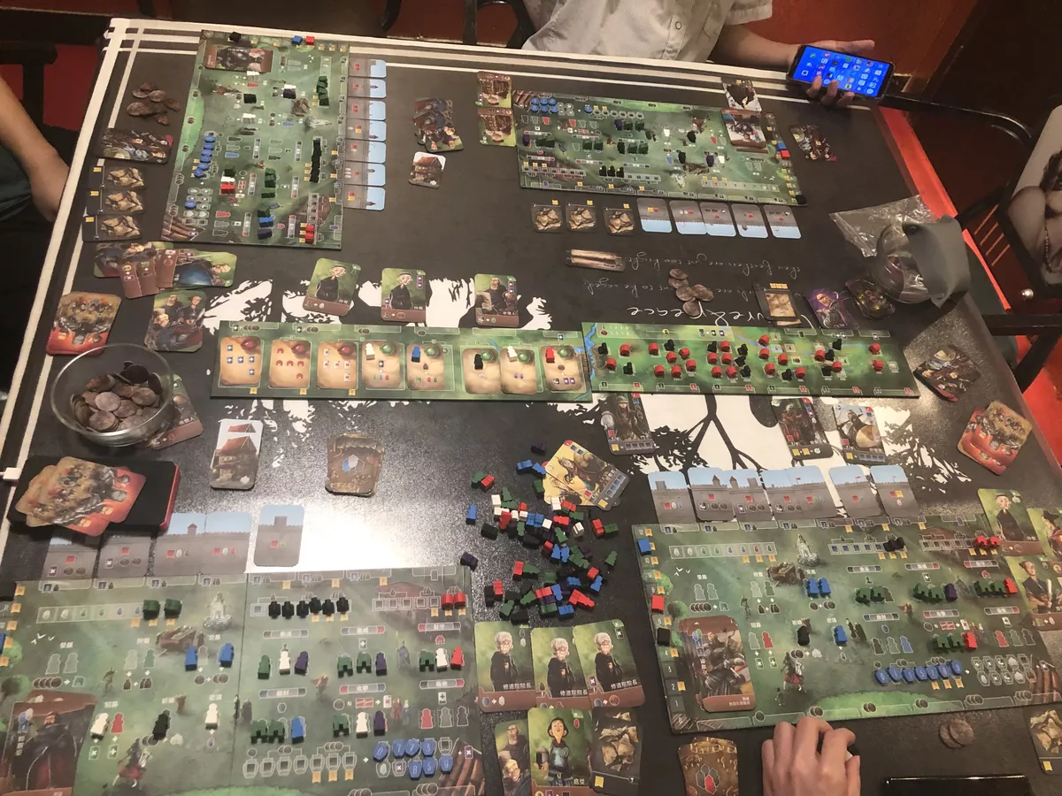 گیم پلی بازی رومیزی پالادین‌های پادشاهی غربی (Paladins of the West Kingdom)